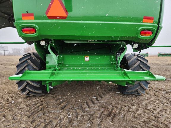 2024 John Deere S780 Combine