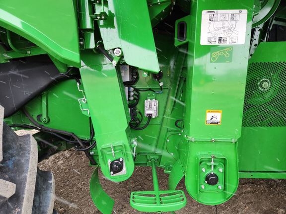 2024 John Deere S780 Combine