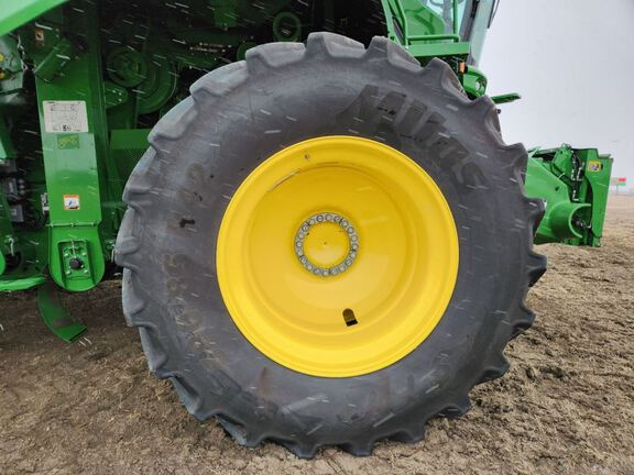 2024 John Deere S780 Combine