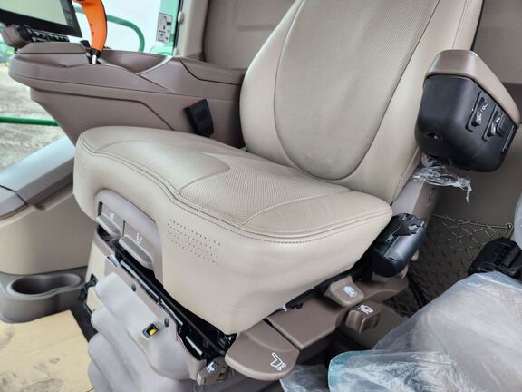 2024 John Deere S780 Combine