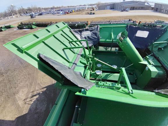 2024 John Deere S780 Combine
