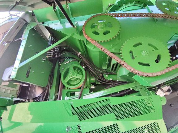 2024 John Deere S780 Combine