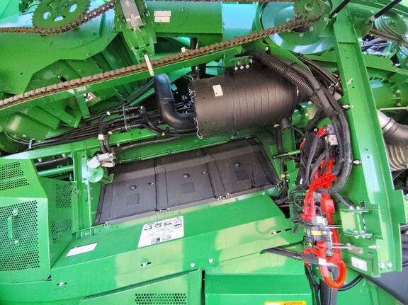 2024 John Deere S780 Combine