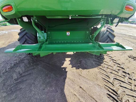 2024 John Deere S780 Combine