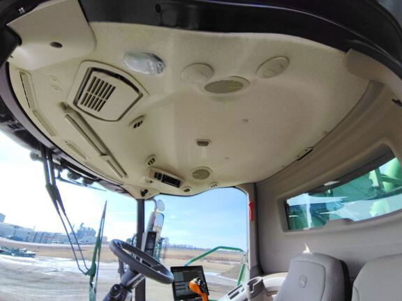 2024 John Deere S780 Combine