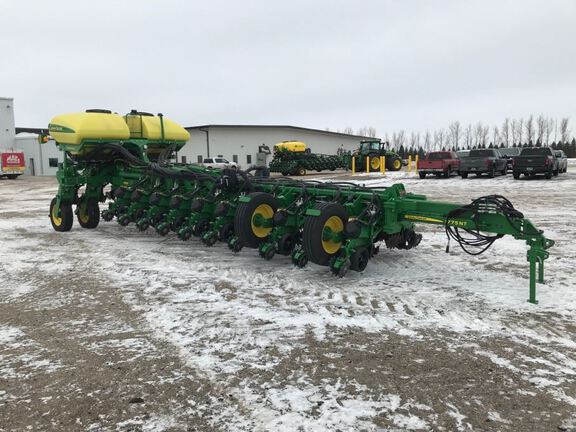 2019 John Deere 1775NT Planter