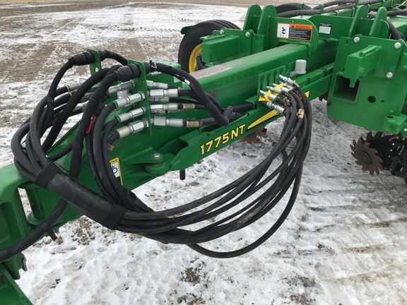 2019 John Deere 1775NT Planter