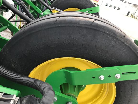 2019 John Deere 1775NT Planter