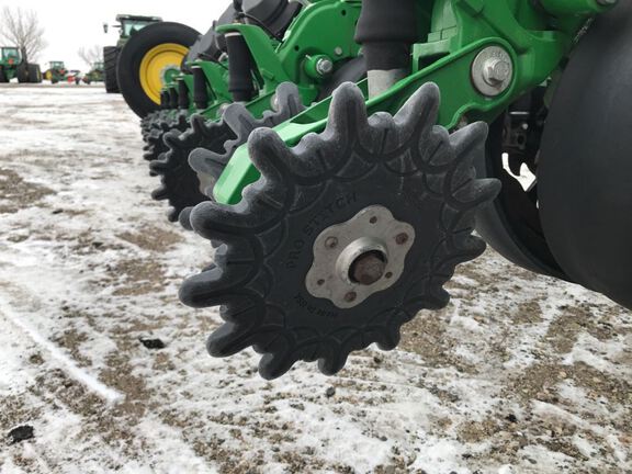 2019 John Deere 1775NT Planter