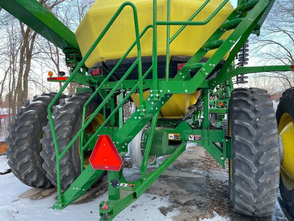 2019 John Deere 1830 Air Seeder