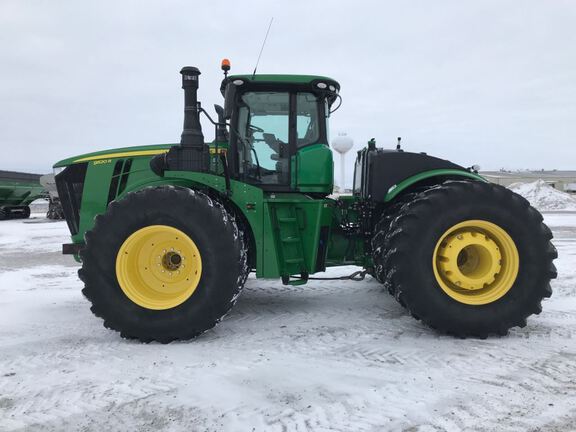 2018 John Deere 9520R Tractor 4WD