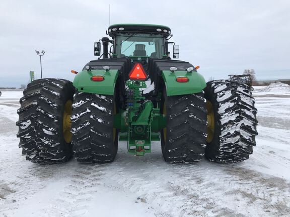 2018 John Deere 9520R Tractor 4WD