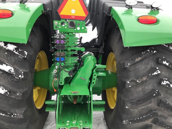 2018 John Deere 9520R Tractor 4WD