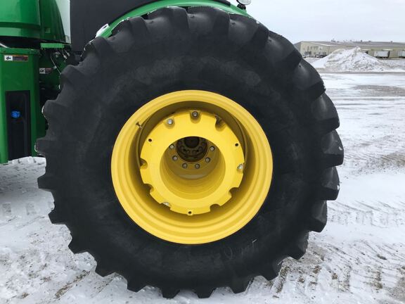 2018 John Deere 9520R Tractor 4WD