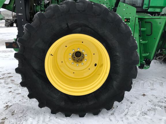 2018 John Deere 9520R Tractor 4WD