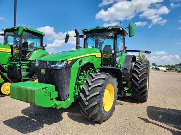 2022 John Deere 8R 340 Tractor