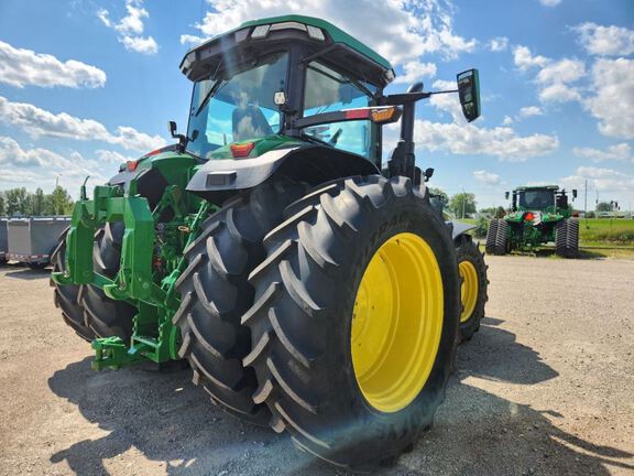 2022 John Deere 8R 340 Tractor