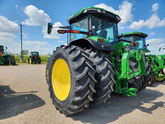 2022 John Deere 8R 340 Tractor
