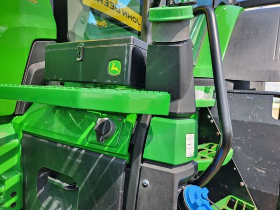 2022 John Deere 8R 340 Tractor