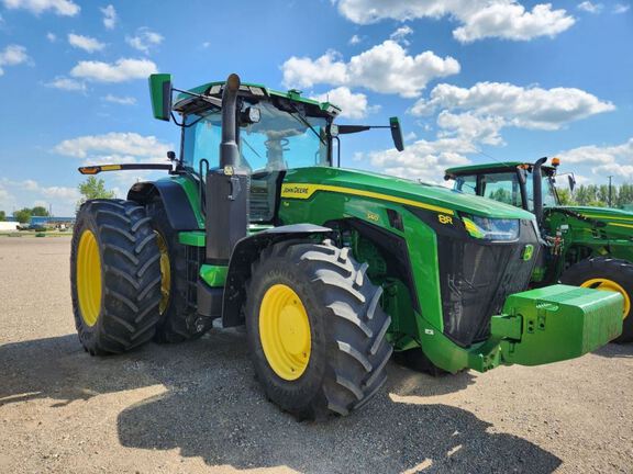 2022 John Deere 8R 340 Tractor