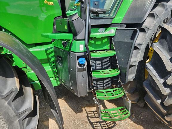 2022 John Deere 8R 340 Tractor