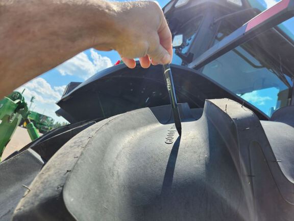 2022 John Deere 8R 340 Tractor