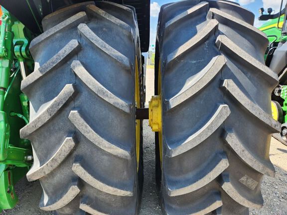 2022 John Deere 8R 340 Tractor