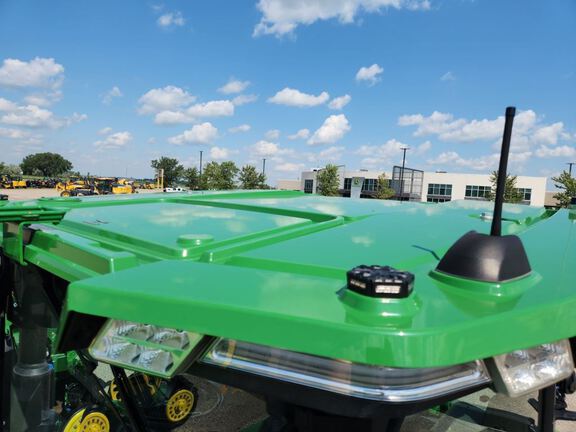 2022 John Deere 8R 340 Tractor