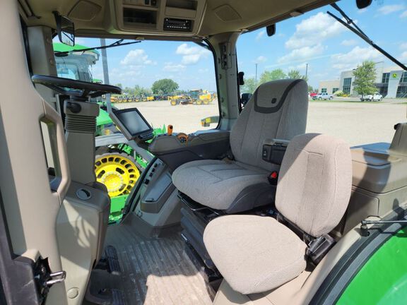 2022 John Deere 8R 340 Tractor