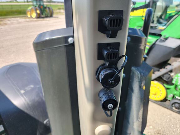 2022 John Deere 8R 340 Tractor