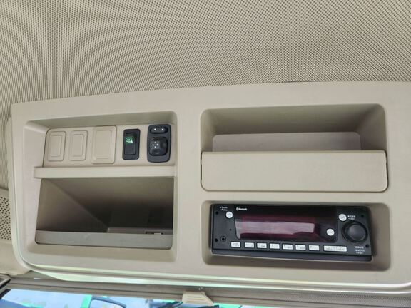 2022 John Deere 8R 340 Tractor