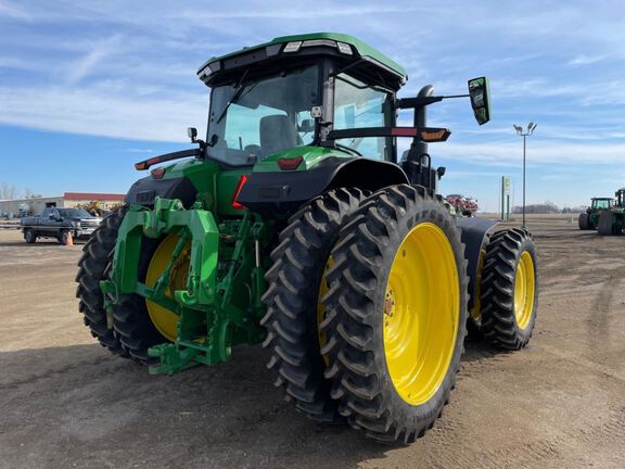 2022 John Deere 8R 340 Tractor