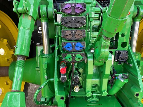 2022 John Deere 8R 340 Tractor