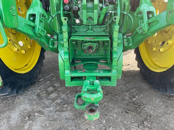 2022 John Deere 8R 340 Tractor