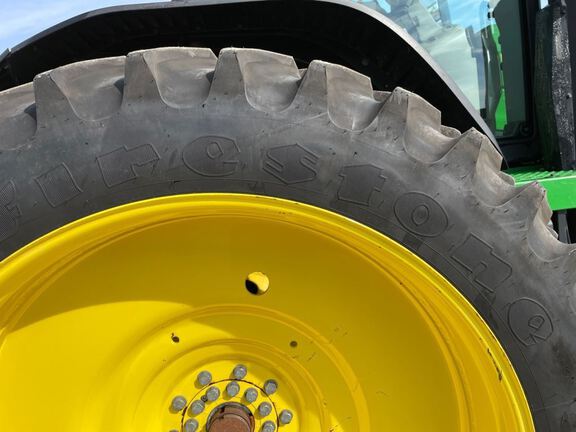 2022 John Deere 8R 340 Tractor