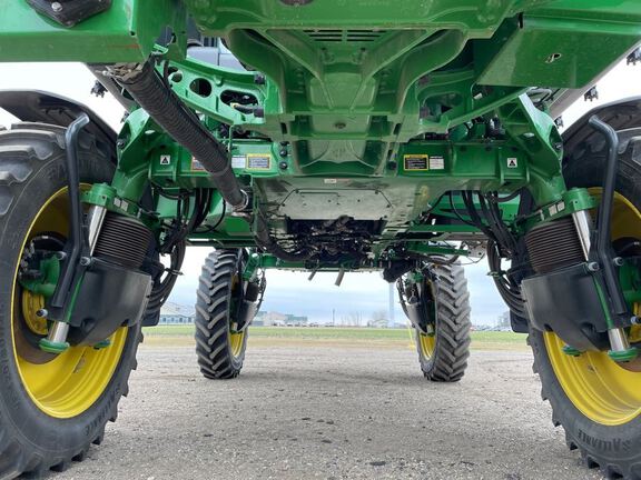 2024 John Deere 412R Sprayer/High Clearance