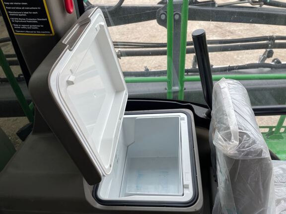 2024 John Deere 412R Sprayer/High Clearance