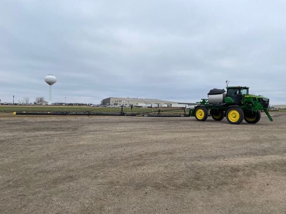 2024 John Deere 412R Sprayer/High Clearance