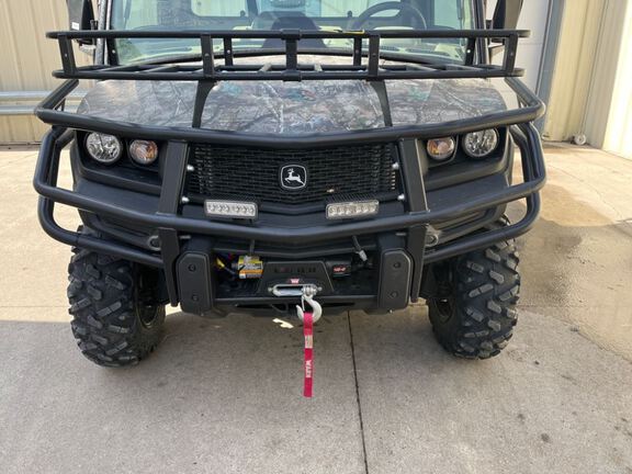 2021 John Deere XUV835R ATV