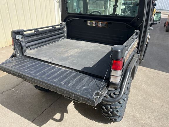 2021 John Deere XUV835R ATV