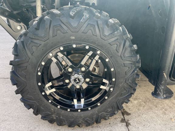 2021 John Deere XUV835R ATV