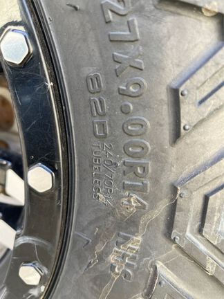 2021 John Deere XUV835R ATV