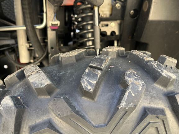 2021 John Deere XUV835R ATV