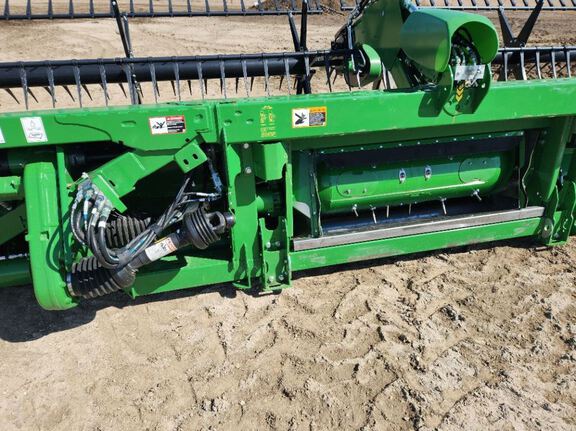 2024 John Deere RD40F Header Combine