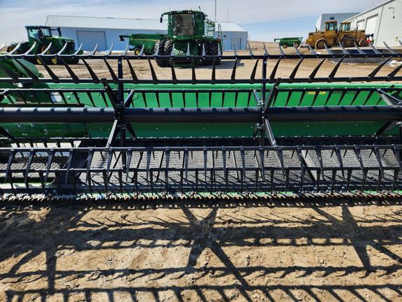 2024 John Deere RD40F Header Combine
