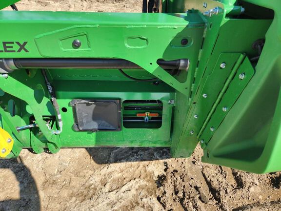 2024 John Deere RD40F Header Combine