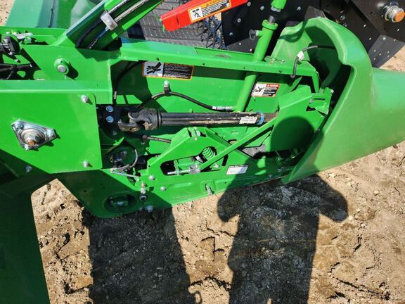 2024 John Deere RD40F Header Combine