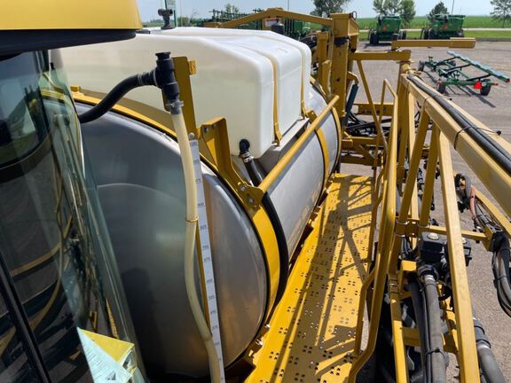 2009 AGCO SS1084 Sprayer/High Clearance