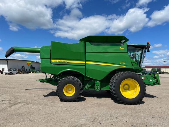 2020 John Deere S770 Combine