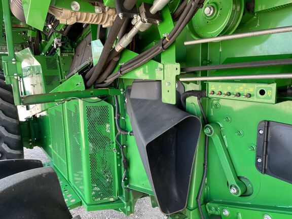 2020 John Deere S770 Combine